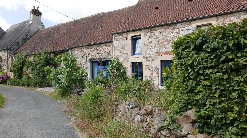 La Cage Aux Oiseaux Bed & Breakfast La Lande-de-Goult Dış mekan fotoğraf