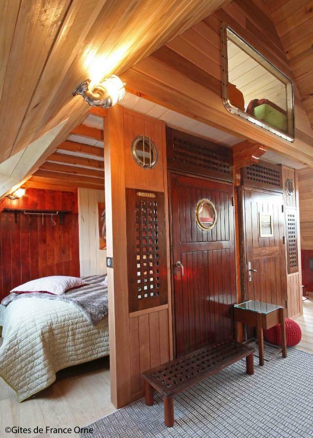 La Cage Aux Oiseaux Bed & Breakfast La Lande-de-Goult Dış mekan fotoğraf